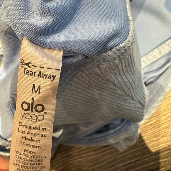 Alo Yoga Alosoft Lavish Bra - Picture 5 of 5